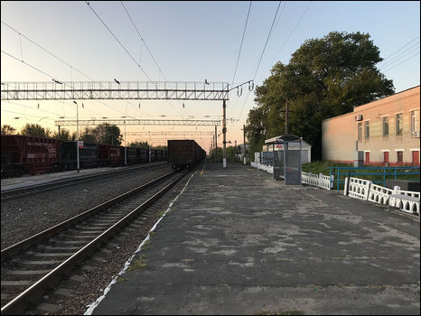Станция Горшечное. Вид в сторону станции Касторная-Новая.
